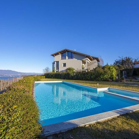 Suite On The Lake - Happy Rentals Meina Dış mekan fotoğraf