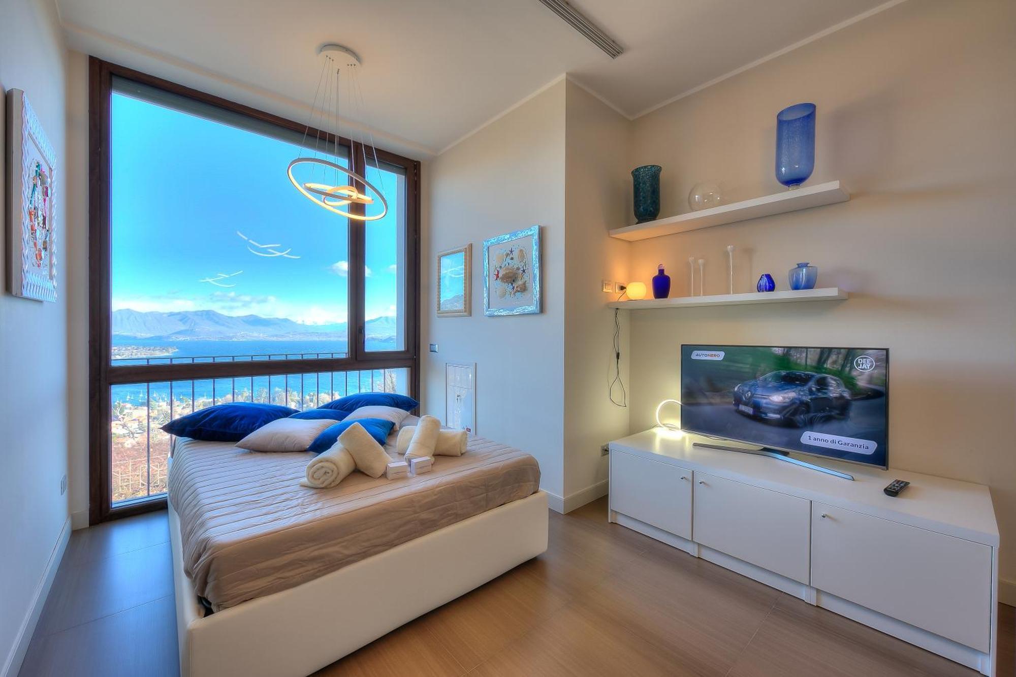 Suite On The Lake - Happy Rentals Meina Dış mekan fotoğraf